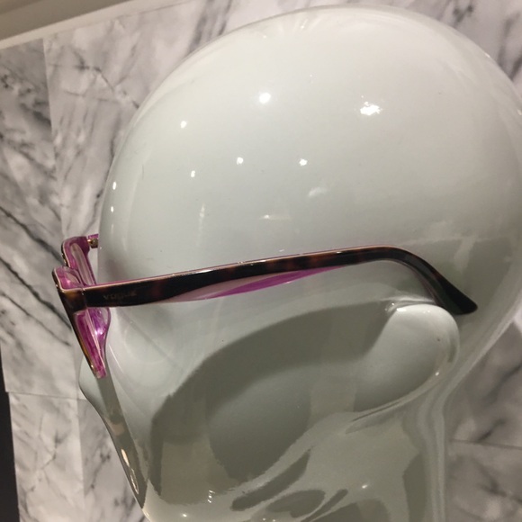 Women's Vogue eyeglass frames. - Picture 3 of 7